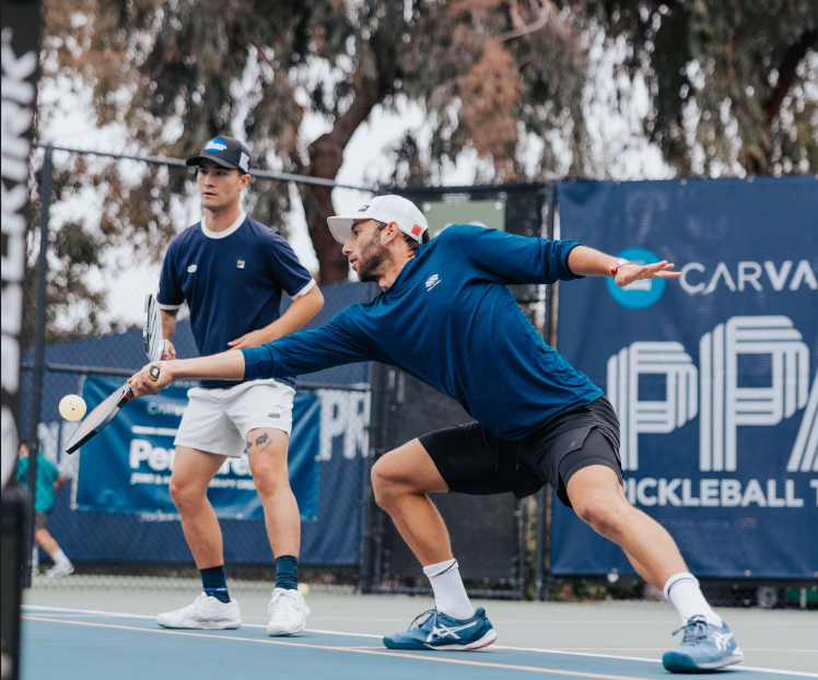 5 Essential Pickleball Tips for Tennis Players Entering the Court
