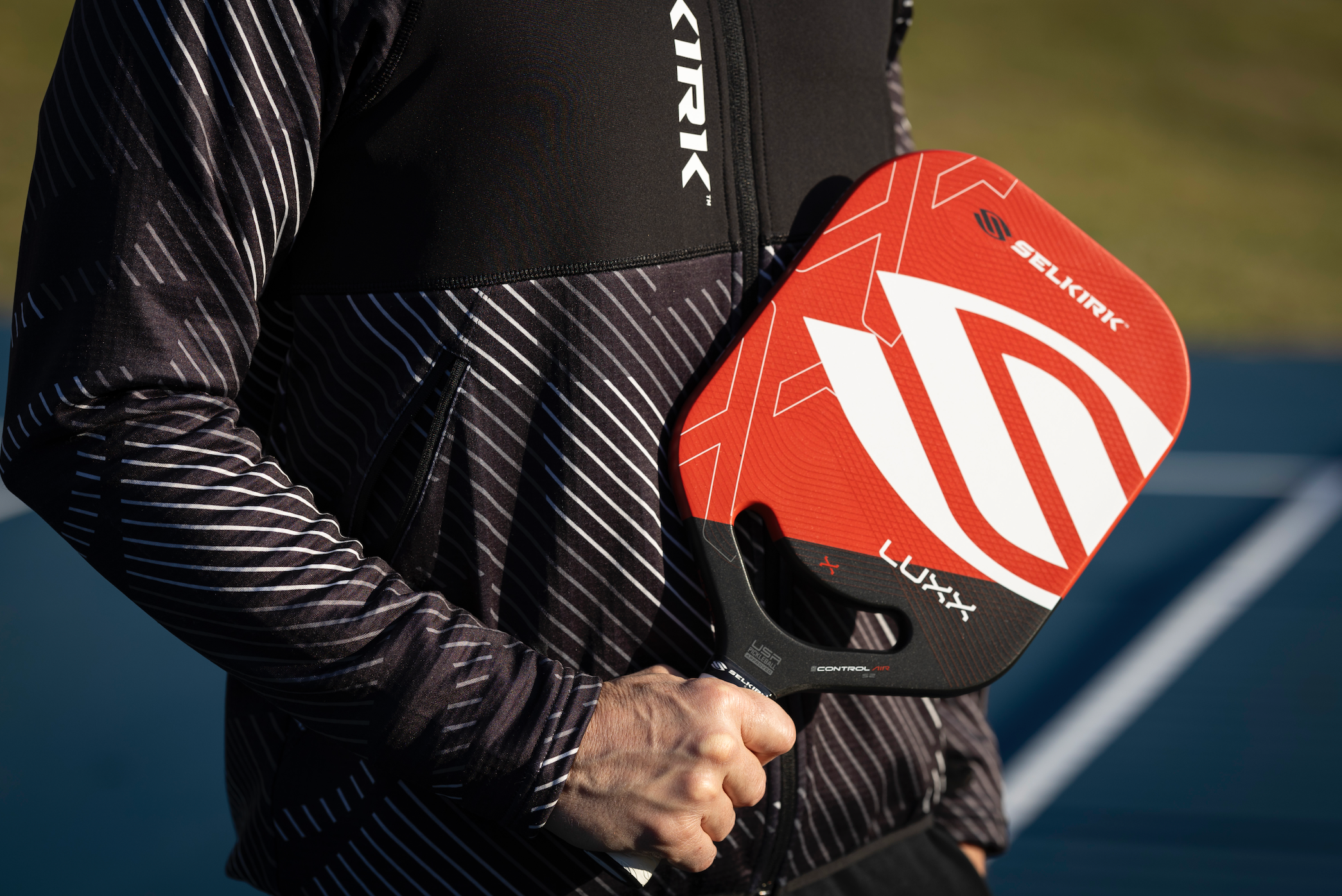 What is the sweet spot on a pickleball paddle?